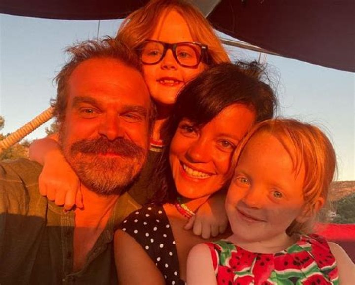 David Harbour – Wife, Children, Girlfriend, Siblings, Net worth