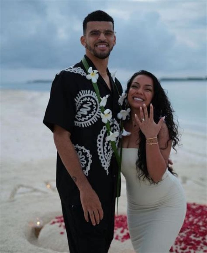 Dominic Solanke Biography: Parents, Net Worth, Stats, Age, Siblings, Salary, Wife, Goals, Nationality