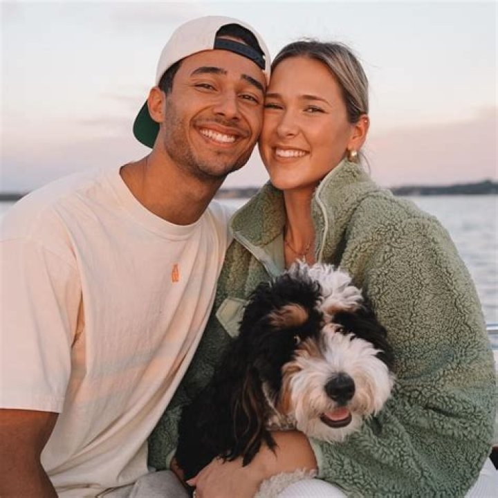 Ella Schnacky Wiki, Age, Boyfriend, Family, Noah Schnacky