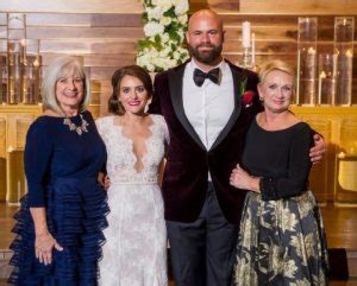 Evan Gattis Wife, Height, Weight, Salary, Other Facts