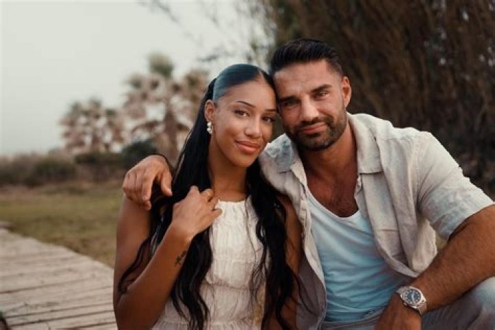Explore Love Island Vanessa Wiki, Bio, Age, Height, Instagram, Background, Net Worth, Partner!!