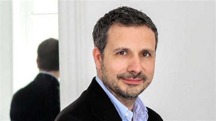 Julien Tchernia Wikipédia