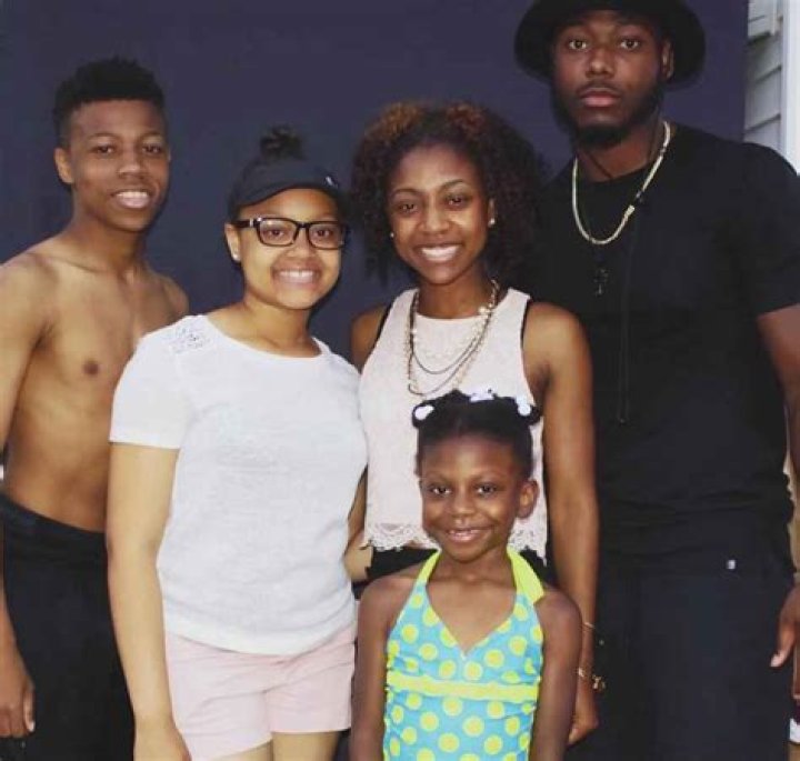 Know About Adrian Amos; Age, Contract, Dating, Parents, Height