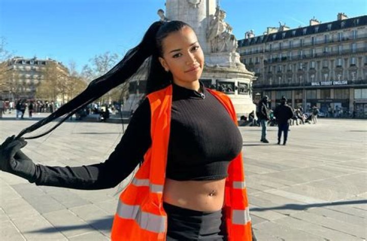 Ruby Nikara Chauffeur Uber