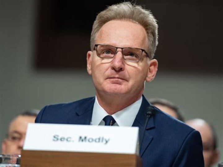 Secretary Thomas Modly Wiki, Bio, Age, Height, Wife, Net Worth, Children, Salary!!