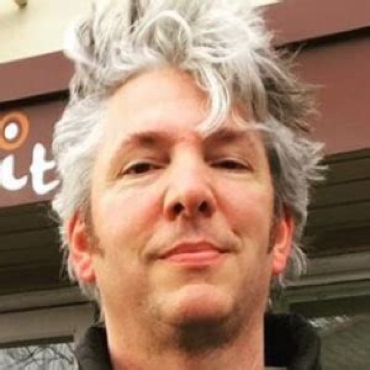 What Is Edd China Doing Now? His Net Worth, Wife, Age, Height & Facts